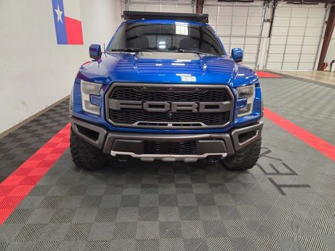 Used 2017 Ford F150 Raptor w/ Equipment Group 802A Luxury AWD/4WD image 4
