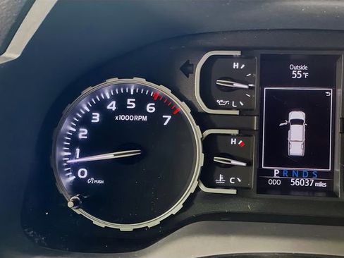 Used 2018 Toyota Tundra SR5 w/ SR5 Upgrade Package image 13