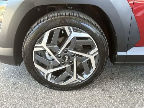 Used 2026 Hyundai Kona SEL Premium FWD image 9
