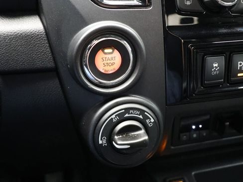 Used 2023 Nissan Titan PRO-4X w/ Pro-4x Convenience Package image 35
