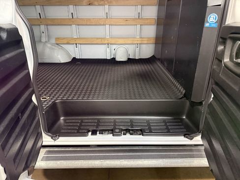 Used 2024 GMC Savana 2500 w/ Driver Convenience Package image 67