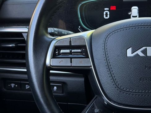 Used 2025 Kia Telluride S FWD image 23