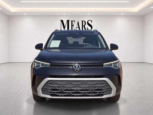 Used 2025 Volkswagen Taos SE AWD/4WD image 8