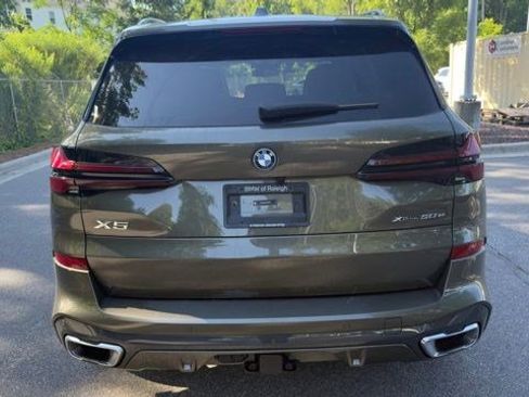 Used 2026 BMW X5 xDrive50e w/ M Sport Package AWD/4WD image 11