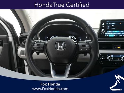 Certified 2025 Honda Pilot EX-L image 4