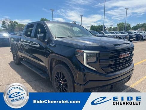 Used 2022 GMC Sierra 1500 Elevation w/ Elevation Premium Package AWD/4WD image 1