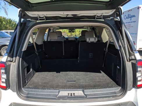 Used 2024 Ford Expedition Max Limited image 13