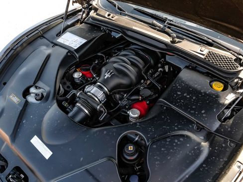 Used 2018 Maserati GranTurismo Sport RWD image 58