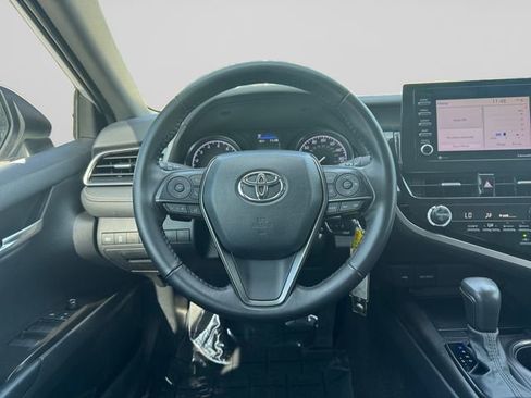 Certified 2021 Toyota Camry SE FWD image 11