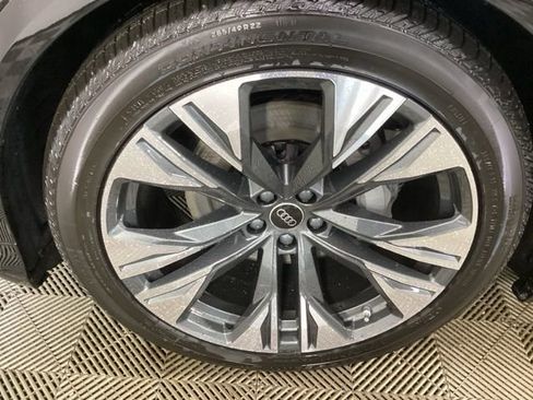 New 2026 Audi Q8 Premium Plus image 8