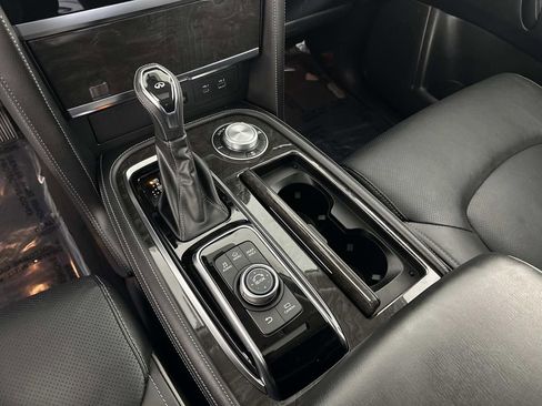 Used 2024 INFINITI QX80 Luxe image 16