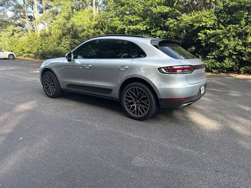 Used 2019 Porsche Macan AWD/4WD image 3