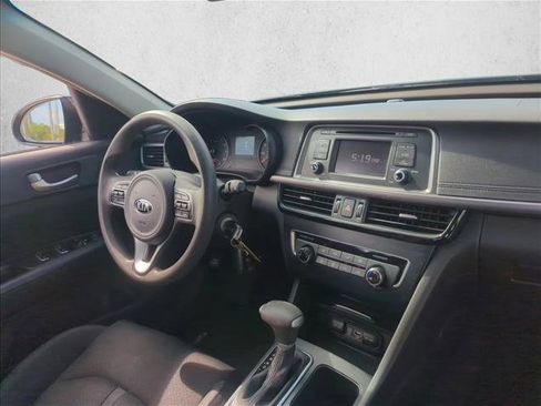 Used 2017 Kia Optima LX image 24
