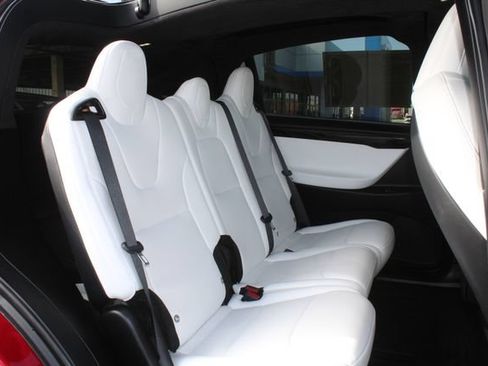 Used 2020 Tesla Model X Long Range AWD/4WD image 18