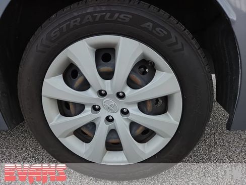 Used 2023 Toyota Corolla LE FWD image 22