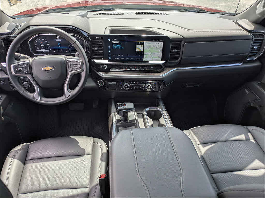 Certified 2025 Chevrolet Silverado 1500 LTZ AWD/4WD image 17