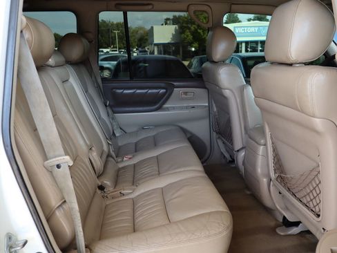 Used 2000 Toyota Land Cruiser image 23