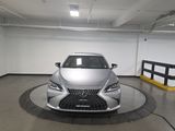Used 2023 Lexus ES 350 w/ Premium Package image 2
