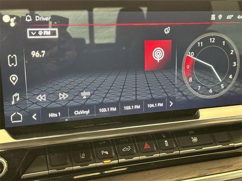 Used 2024 GMC Sierra 2500 SLT w/ SLT Convenience Package image 13