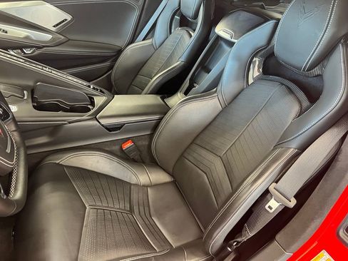 Used 2025 Chevrolet Corvette Stingray Premium Cpe w/ 3LT RWD image 10