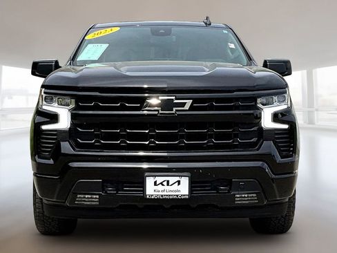 Used 2023 Chevrolet Silverado 1500 RST AWD/4WD image 2