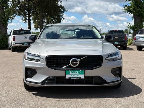Used 2023 Volvo S60 B5 Core AWD/4WD image 3