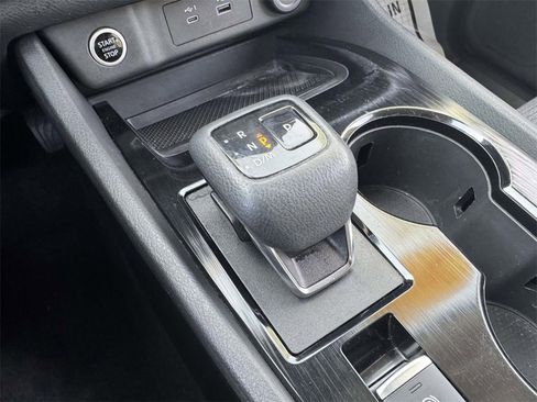 Used 2021 Nissan Rogue S image 28