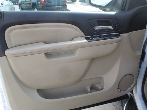 Used 2012 GMC Yukon Denali image 13