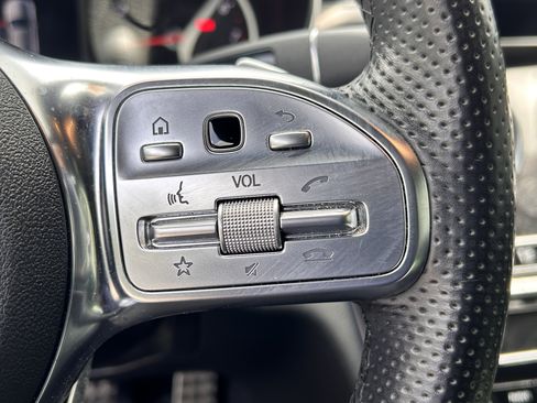 Used 2019 Mercedes-Benz C 300 Coupe image 8