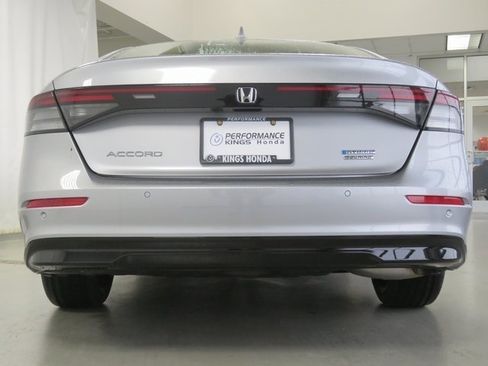 Used 2023 Honda Accord Touring image 15
