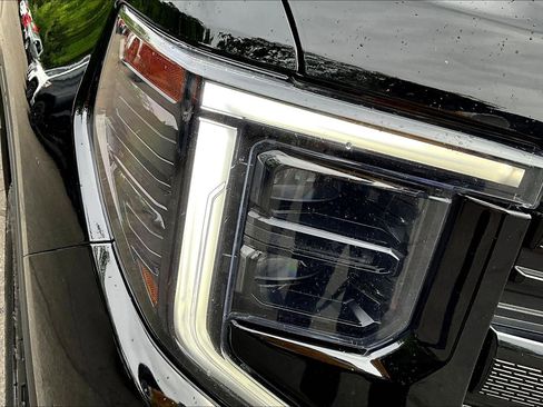 Used 2024 GMC Sierra 1500 Elevation AWD/4WD image 23