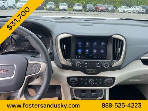 Used 2023 GMC Terrain Denali w/ Denali Premium Package AWD/4WD image 11