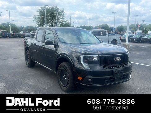 Used 2025 Ford Maverick Lobo AWD/4WD image 1