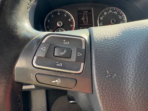 Used 2012 Volkswagen Passat 2.5 SE image 16