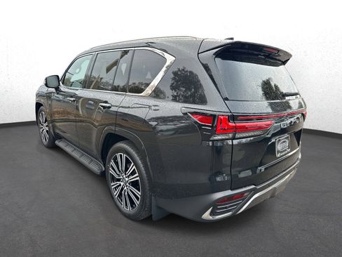 New 2026 Lexus LX 700h Luxury image 5