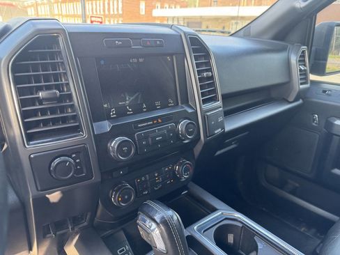 Used 2018 Ford F150 XLT w/ Equipment Group 302A Luxury AWD/4WD image 14