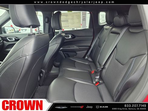 New 2026 Jeep Compass Latitude image 12