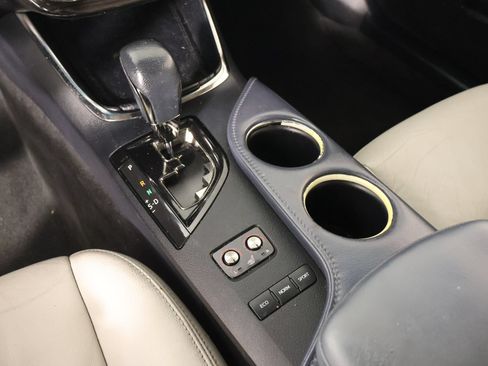 Used 2015 Toyota Avalon XLE FWD image 8