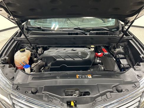 Used 2017 Lincoln MKX Reserve w/ Driver Assistance Package image 34