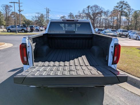 Used 2023 GMC Sierra 1500 AT4 w/ AT4 Preferred Package image 33