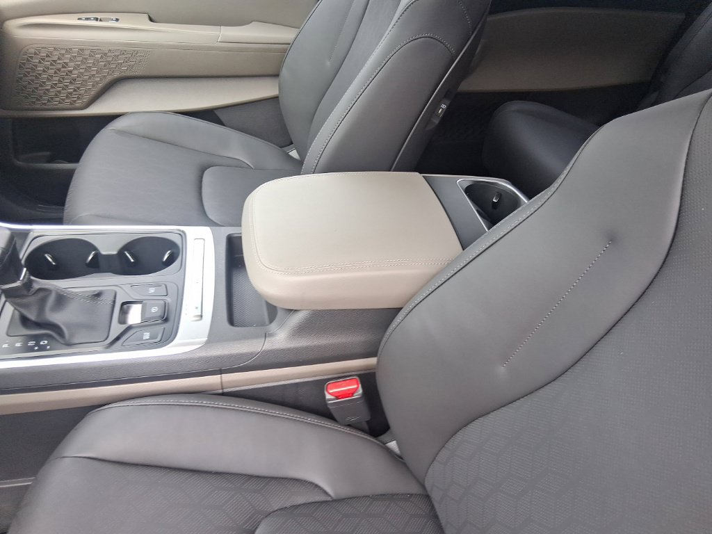 Certified 2026 Kia Carnival FWD image 15