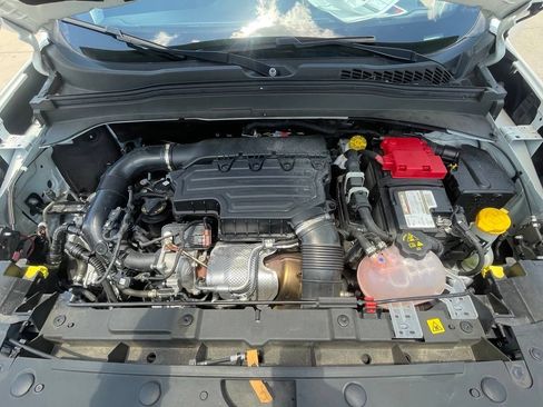 Used 2023 Jeep Renegade Latitude AWD/4WD image 26