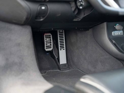 Used 2023 McLaren GT RWD image 38