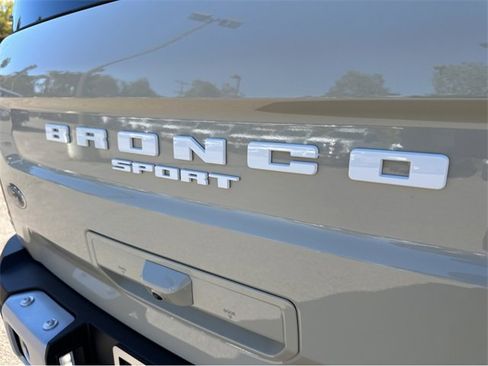 New 2025 Ford Bronco Sport Outer Banks w/ Sasquatch Outer Banks Package image 24