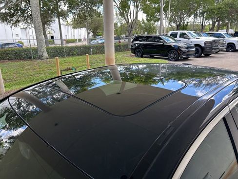 Used 2017 Mercedes-Benz E 300 w/ Premium 1 Package image 16