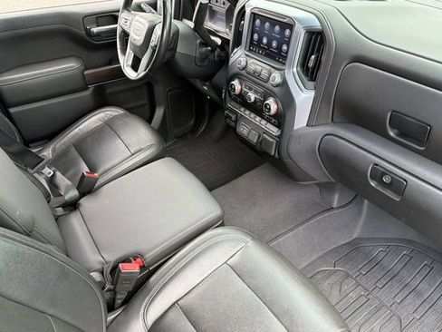 Used 2019 GMC Sierra 1500 SLT AWD/4WD image 18