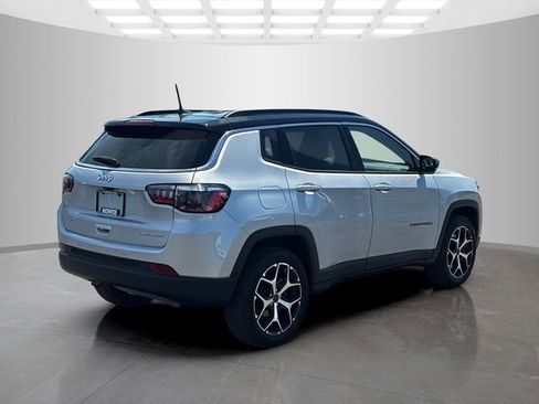 Used 2025 Jeep Compass Limited AWD/4WD image 7