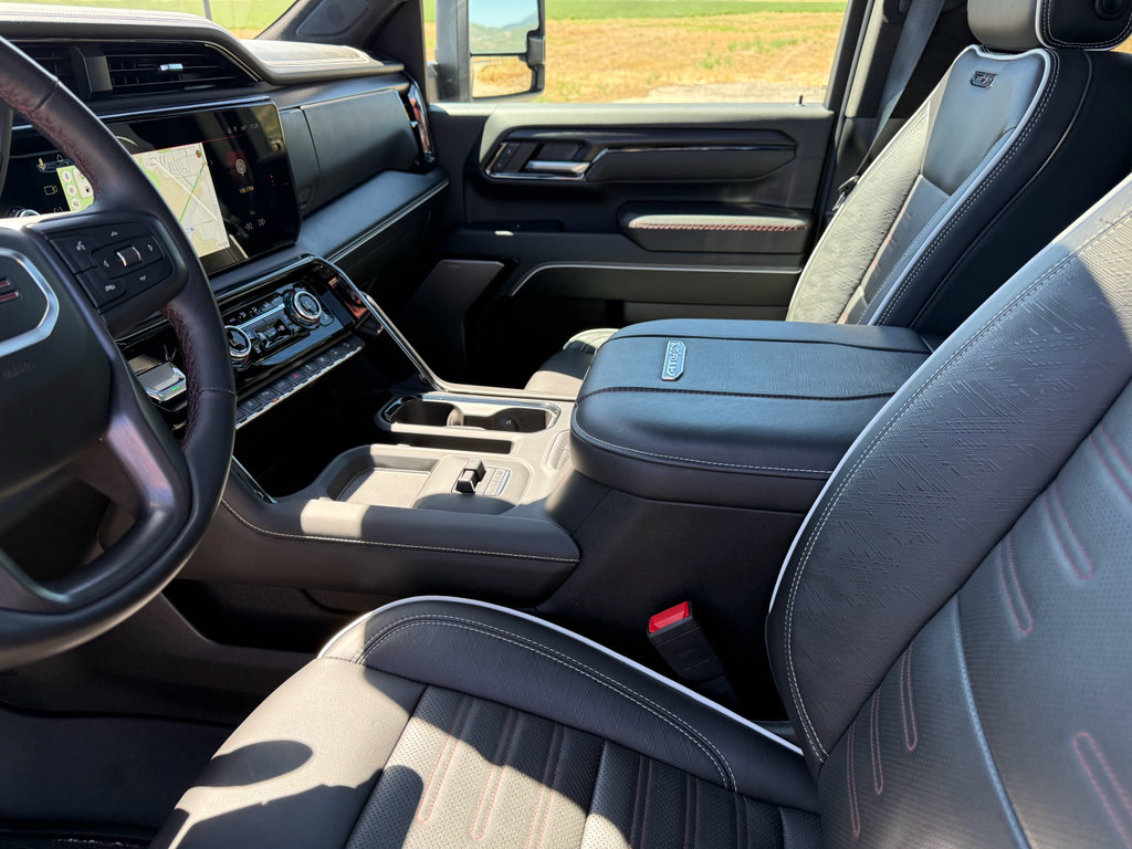 Used 2025 GMC Sierra 2500 AT4X AWD/4WD image 25