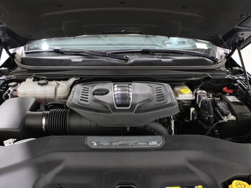 Used 2024 Jeep Grand Wagoneer L Series III image 59