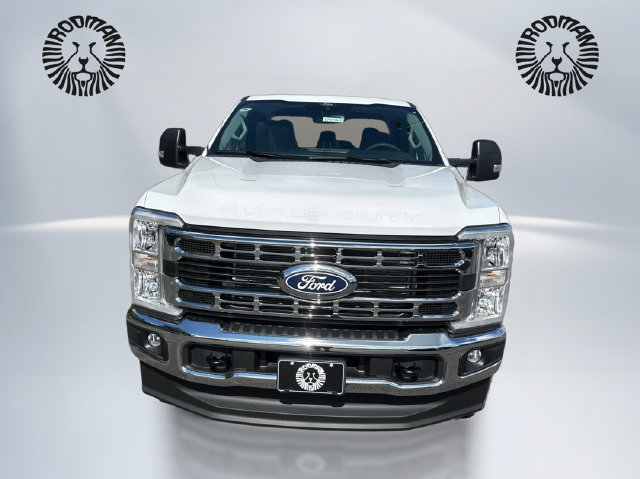 New 2027 Ford F350 XLT w/ Snow Plow Prep Package AWD/4WD image 2
